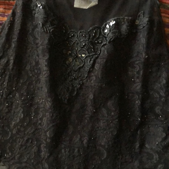 Lingerie - Picture 3 of 4